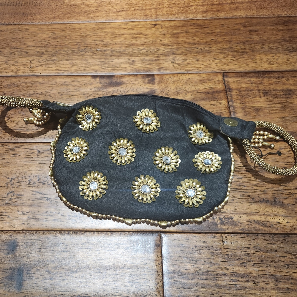 Elegant Black and Gold Women's Bag